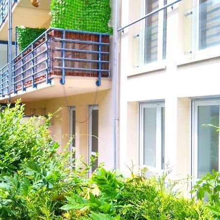 Sonnige Wohnung im Zentrum mit Terrasse u Tiefgarage - Netflix - Prime - Disney Leipzig Exterior foto